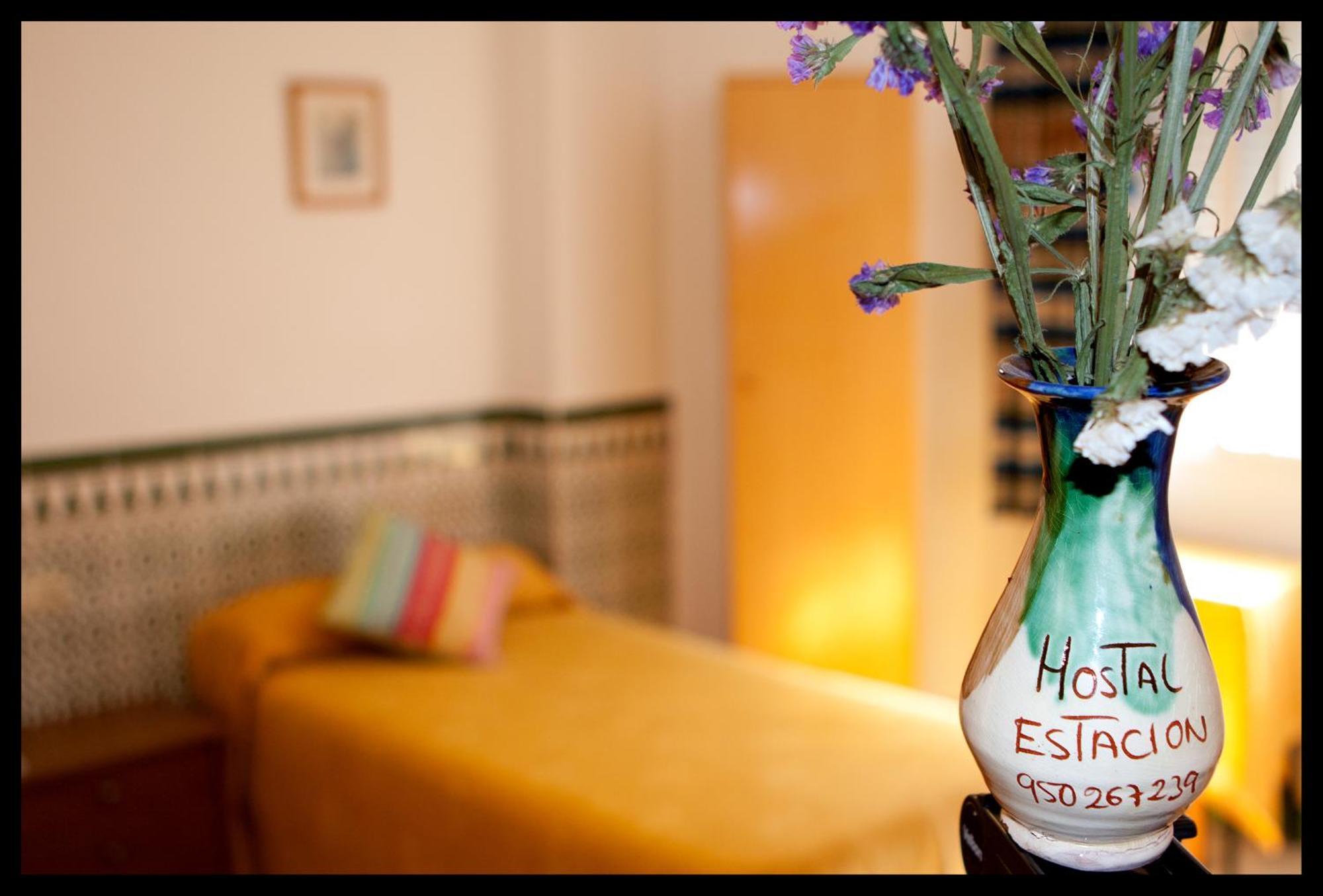Hostal Estacion Almería Exterior foto